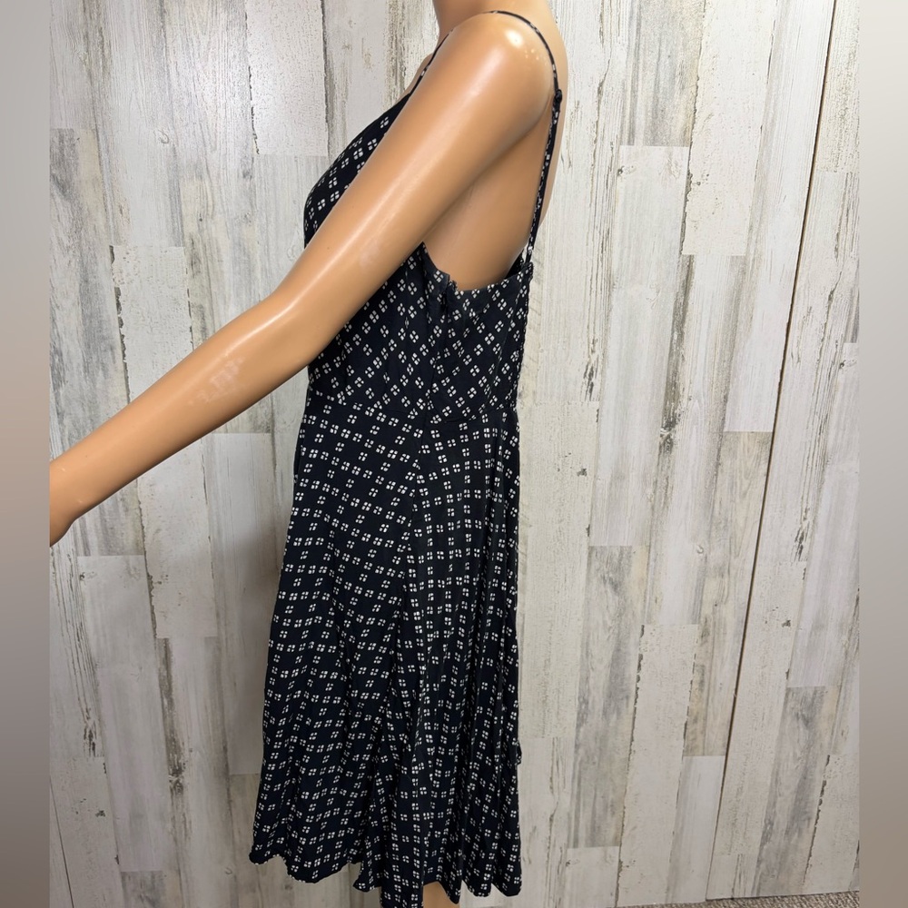 Old Navy Black Geometric Patterned Cami Dress - image 3